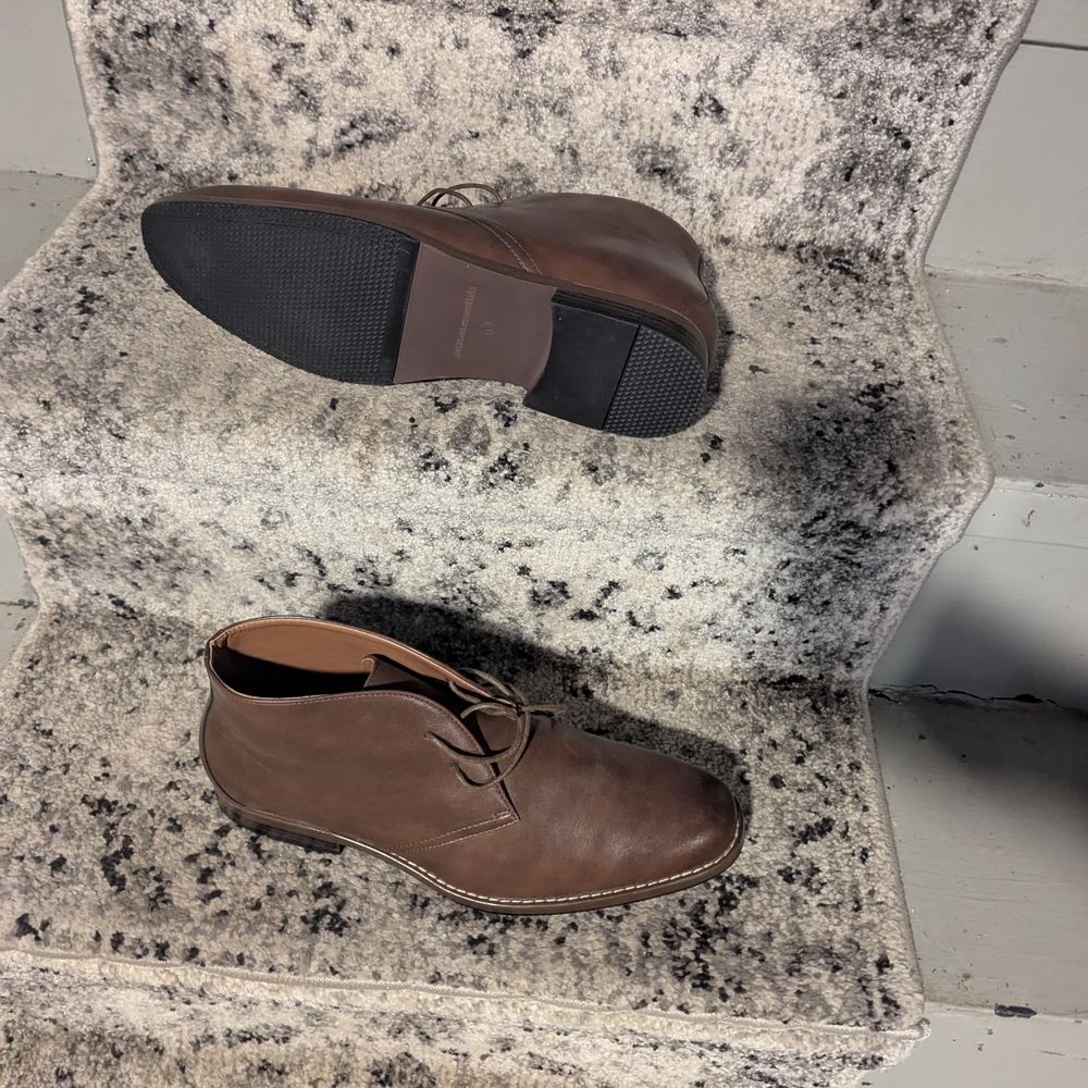 Men's Brown Leather Chukka Boots